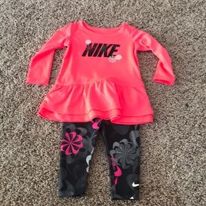 Girls Nike outfit.